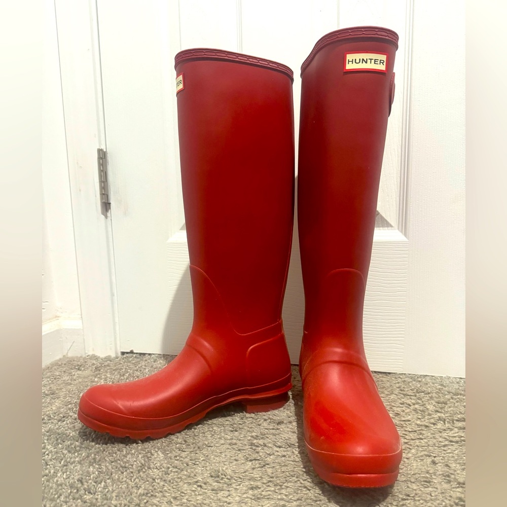 Brand New - Red Hunter Boots, Size US 9